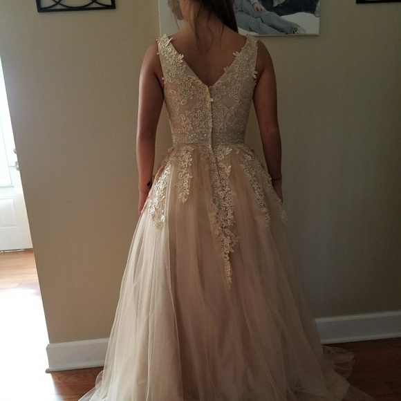 Brand new dress - Picture 6 of 6